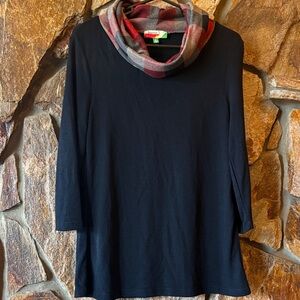 Chic Black Sweater with Plaid Scarf Detail